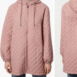 Diamond Quilted Hooded Jacket
Bernardo